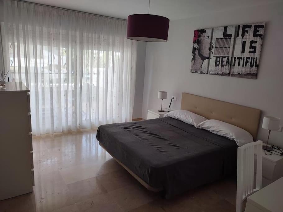 Sunny Guadalmina Apartment Marbella Bagian luar foto