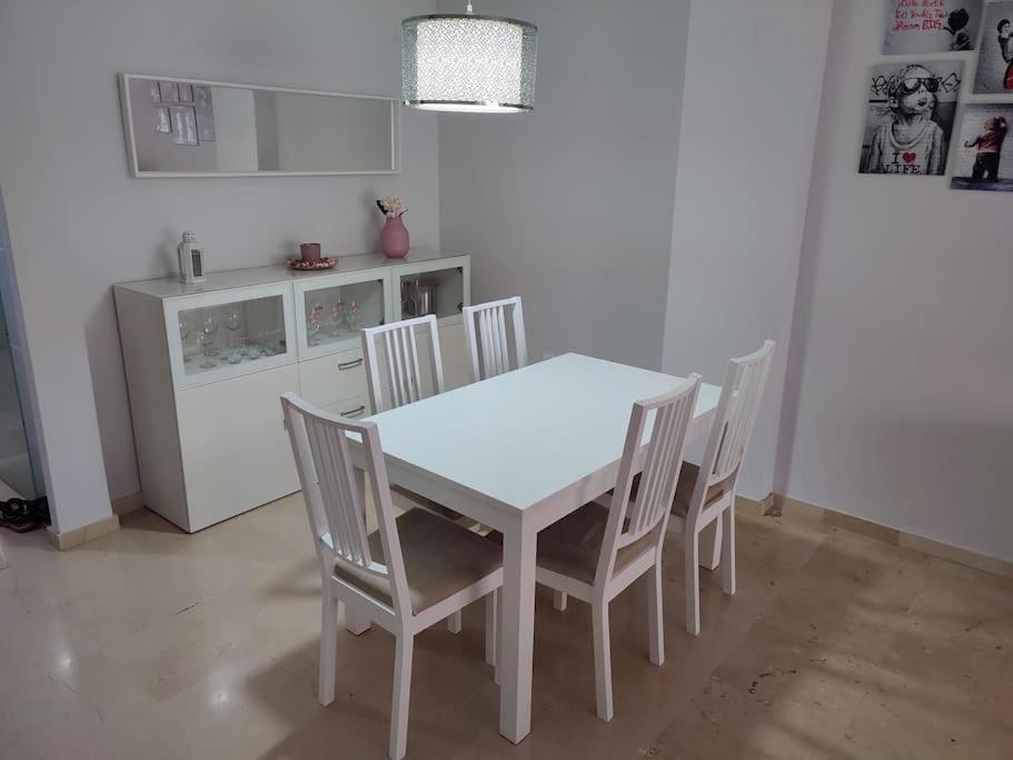 Sunny Guadalmina Apartment Marbella Bagian luar foto